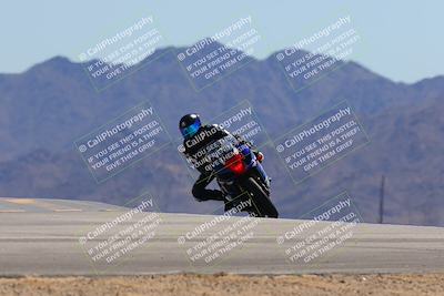 media/Mar-24-2025-Moto Forza (Mon) [[57ce5c5cff]]/3-Beginner Group/Session 4 (Turn 9)/